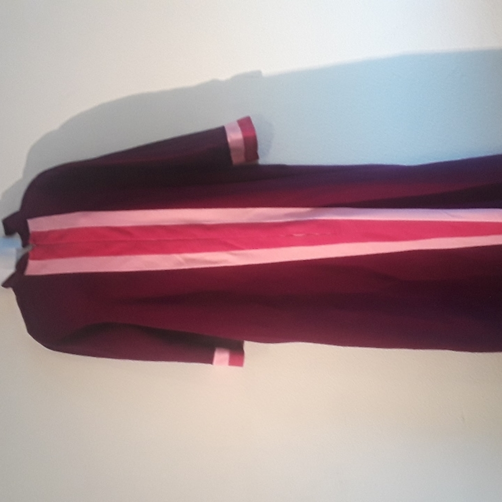*C4 - VTG. VANITY FAIR SZ. 14 ZIPPERED FRONT ROBE